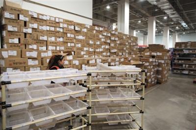 菜鳥網(wǎng)絡(luò)武清園區(qū)華北貨倉，日均單量已經(jīng)超過10萬單