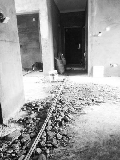 花了七八千，被告知裝錯了房