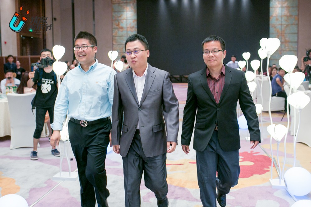 接下來這一組，人稱“江湖三……”