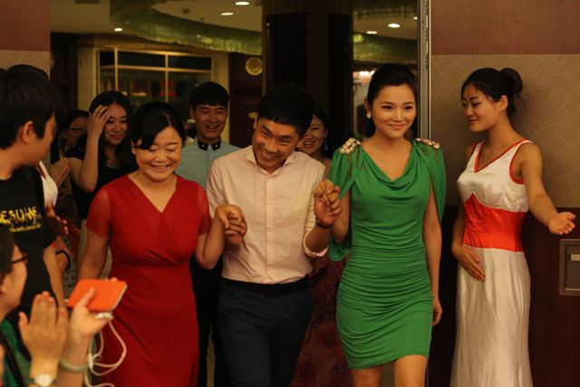 文靜、丁磊、葉子