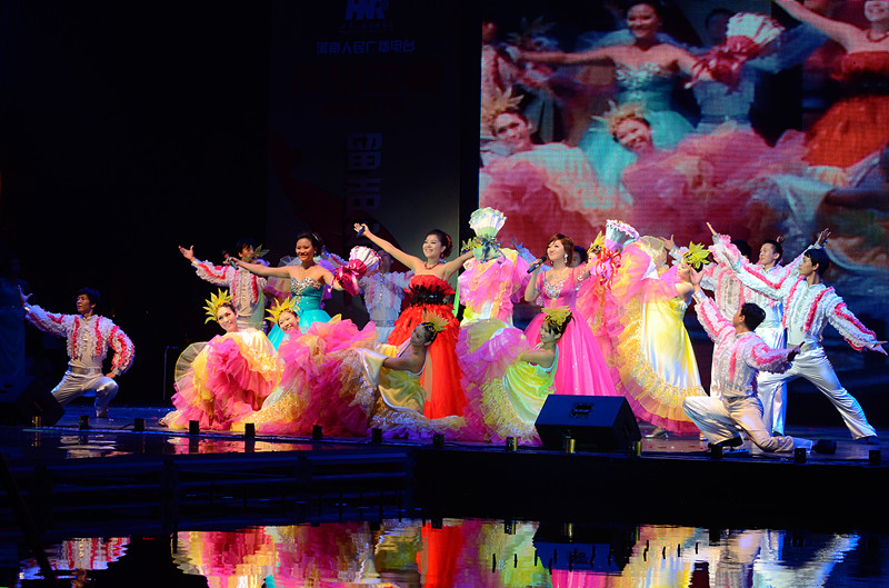 魅力881河南音樂廣播 魅力女高音三人組大集合 《為祖國(guó)干杯》