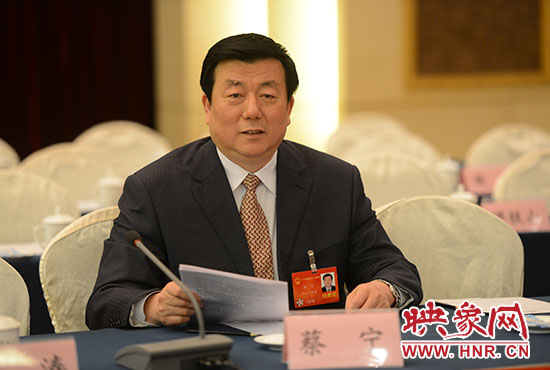 全國(guó)人大代表、河南省人民檢察院檢察長(zhǎng)蔡寧