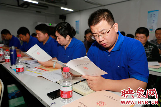 5月15日上午，全國總工會送教到基層-富士康工會干部（河南站）培訓(xùn)班在富士康鄭州科技園開班。