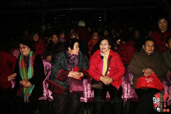 豫劇《朝陽溝》銀環(huán)媽扮演者、著名豫劇表演藝術(shù)家楊華瑞，著名豫劇表演藝術(shù)家王素君