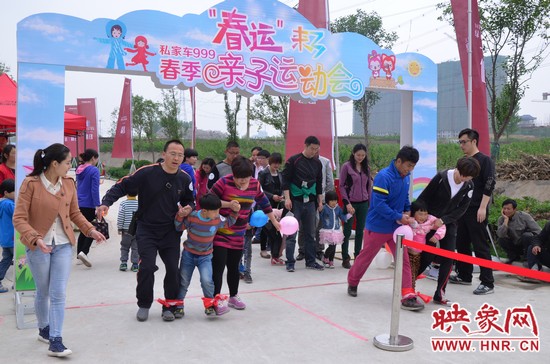 不過看比賽的現(xiàn)場來看，大家比較弱的項(xiàng)目是三人四足，看來各位天使的平衡性還需加強(qiáng)啊