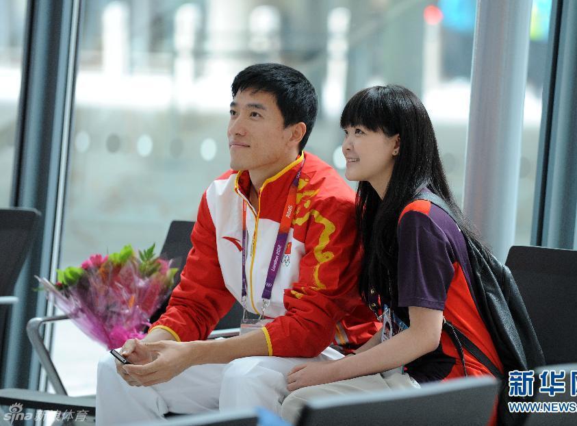 劉翔抵達倫敦備戰(zhàn)奧運