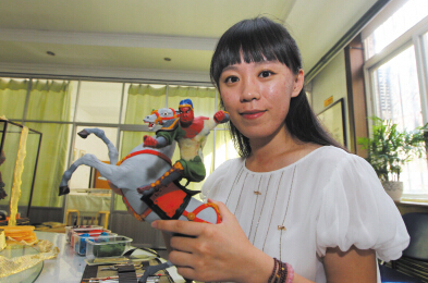 精美的造型，你能想到是鐘蕾用面做成的嗎