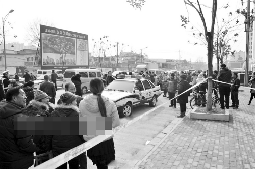 現(xiàn)場被拉起警戒線 網絡截圖