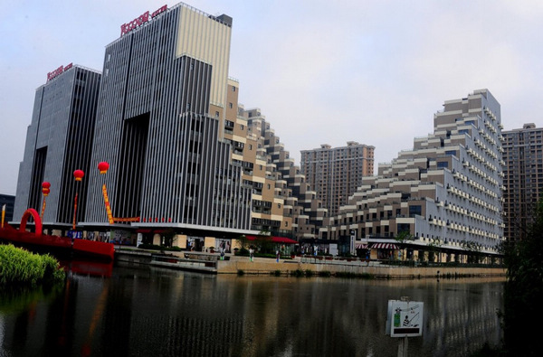 “游站”造型奇葩遭網(wǎng)友吐槽 圖片來自網(wǎng)絡(luò)