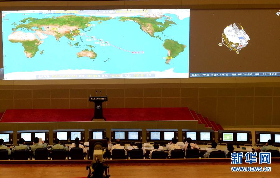 這是12月2日凌晨拍攝的北京航天飛行控制中心大廳。