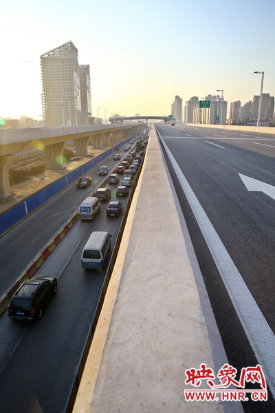 三環(huán)快速路通車(chē)后可大大緩解鄭州交通壓力