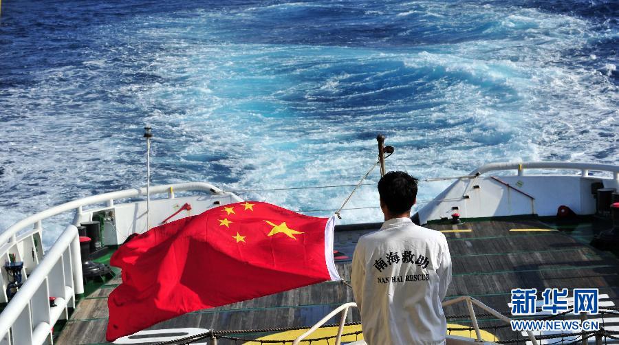 直擊馬航370航班搜尋:中國(guó)艦船赴新加坡集結(jié) 直擊馬航370航班搜尋:中國(guó)艦船赴新加坡集結(jié)