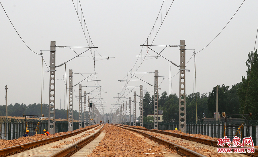 上午11點(diǎn)左右，移軌完成