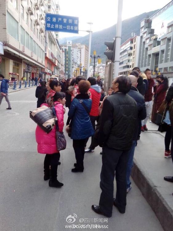 據(jù)中國地震臺網(wǎng)速報稱，11月22日16時55分，四川省甘孜藏族自治州康定縣（北緯30.3度，東經(jīng)10