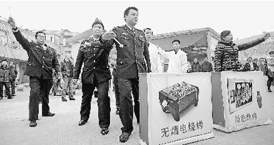 “小品執(zhí)法”。