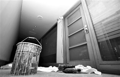 昨日，首師大公布的北京致遠東方教育科技有限公司和工商局網(wǎng)站公司注冊地空無一人。新京報記者 黃月 攝