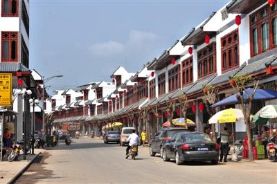 2014年3月16日，海南瓊海市，正在進行城鎮(zhèn)化改造的萬泉鎮(zhèn)新貌。圖/CFP