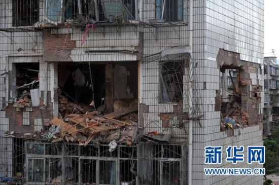 　6月9日在云南楚雄市拍攝的被炸毀的房屋。 新華社發(fā)