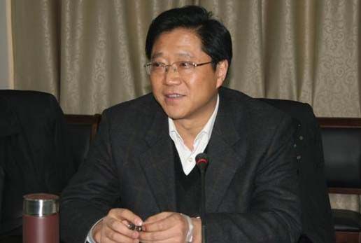 銅陵市委召開全市領(lǐng)導(dǎo)干部會議宣布安徽省委決定，提名銅陵市委副書記倪玉平為銅陵市人民政府市長候選人。