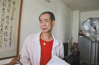 嫖娼事件后，區(qū)少坤向記者訴說(shuō)委屈，他說(shuō)：“這是一個(gè)圈套”。李根 攝