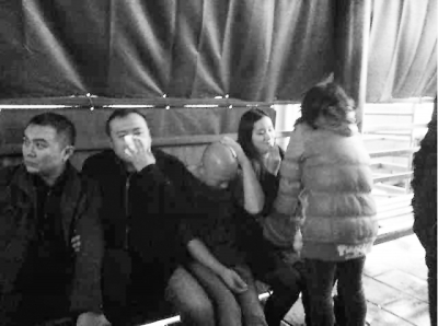 圖為打斗中受傷的武漢游客。