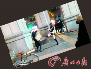 “保時(shí)捷女孩”踢腿救人。