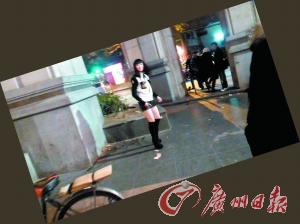 黑衣女掙脫跑掉。