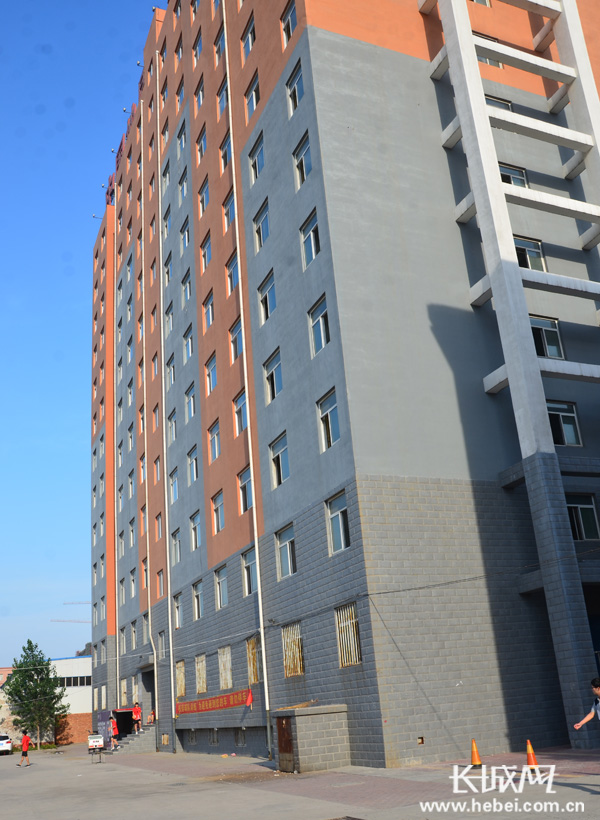 事發(fā)地。 長(zhǎng)城網(wǎng) 李艮春 攝