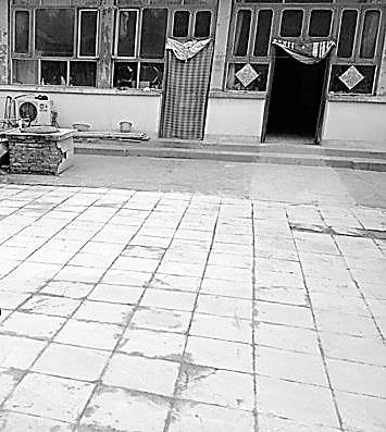 案發(fā)院落，血跡已被掩蓋。