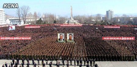 朝鮮民眾稱，朝鮮軍民“將在任意時(shí)期、對(duì)任意對(duì)象隨意實(shí)施無(wú)止境的正義打擊，一定實(shí)現(xiàn)民族的夙愿祖國(guó)統(tǒng)一大業(yè)”。