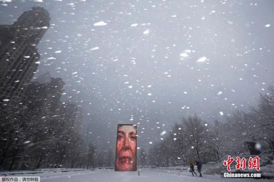 強(qiáng)冬季風(fēng)暴橫掃美國(guó)致5死 逾萬航班取消或延誤