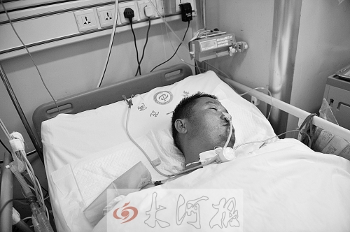 姚戰(zhàn)標(biāo)因甲烷中毒，大腦受到損害，重度昏迷。