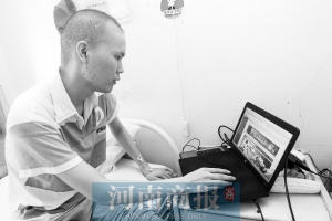 一下子來了這么多生意，程祥驚喜之余，有點(diǎn)不知所措　記者 王春勝/攝