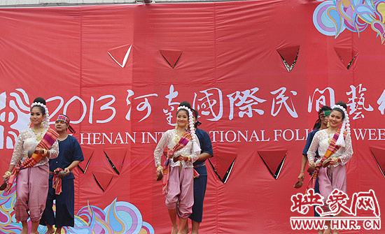 泰國藝術(shù)團(tuán)的精彩節(jié)目