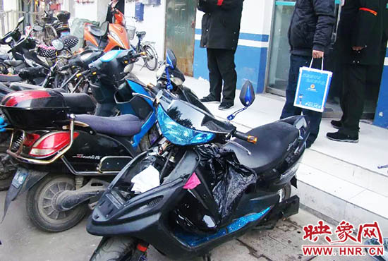 被撬的電動(dòng)車。