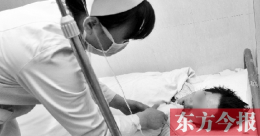 大學(xué)生離家8年不回一個電話 父母尋子未果相繼離世