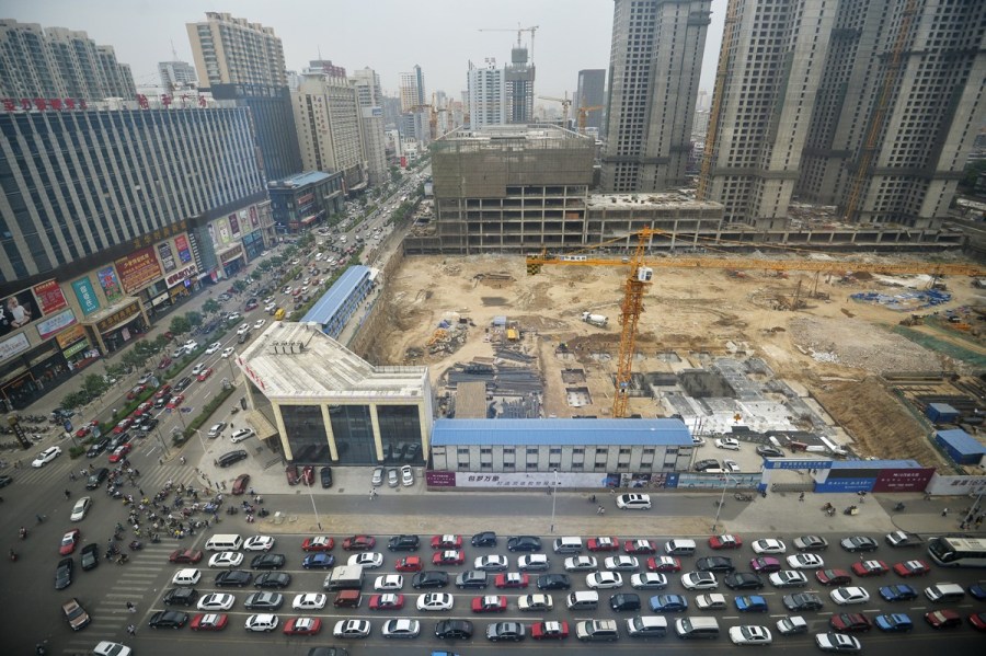 5月21日，太原體育路口車(chē)輛大面積擁堵。山西青年報(bào)胡遠(yuǎn)嘉