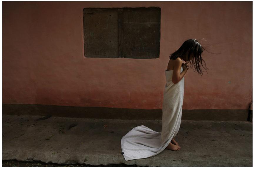 賣(mài)淫母親的雙重角色