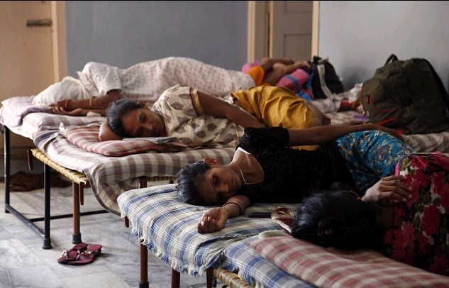 美國(guó)夫婦在印度的生子夢(mèng)