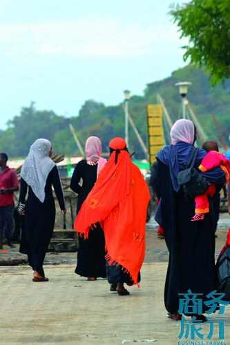 島上的穆斯林女人。
