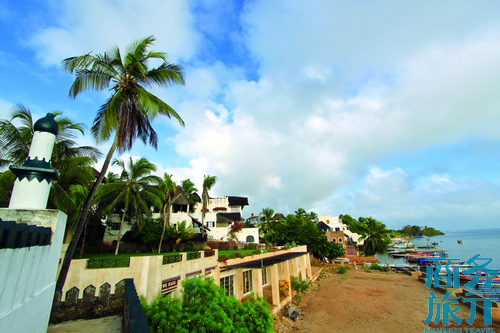 海風(fēng)椰影里的拉姆島。