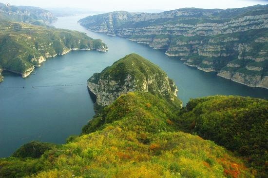 到黃河三峽“飛”黃河、拜孔子、探溶洞