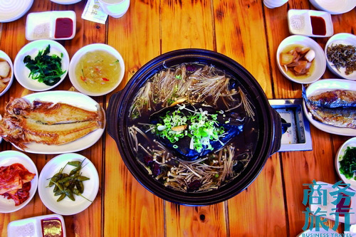 島上著名的養(yǎng)生大餐。