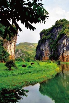 　　中國人對園林的喜愛更多是根源于一種隱逸遁世的情懷?！? complete=