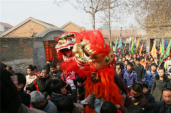 過(guò)大年 逛廟會(huì)——鶴壁?？h社火古廟會(huì)戲耍攻略