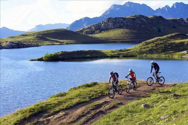 騎單車(chē)游世界