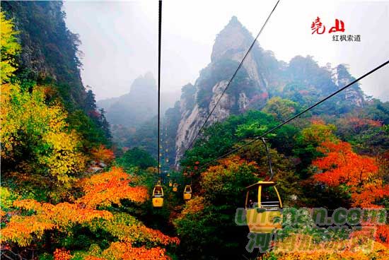 深秋去堯山賞紅葉、泡溫泉、拜大佛