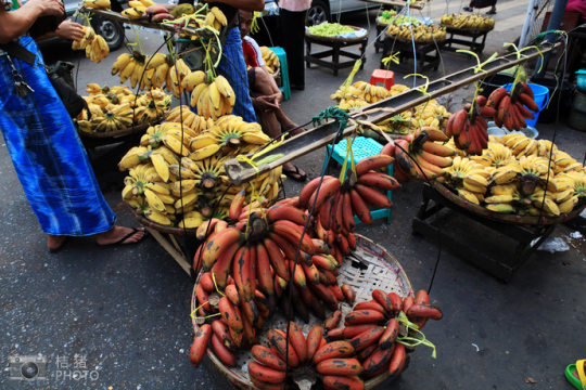緬甸，繽紛的街邊平民小吃
