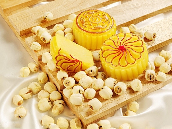 中西合璧過(guò)中秋 月餅與美酒的相得益彰