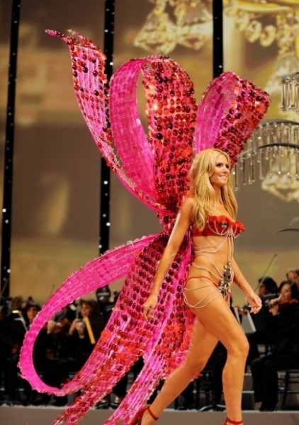 誰能有幸約會(huì)天使？維秘超模們的男星后宮團(tuán)